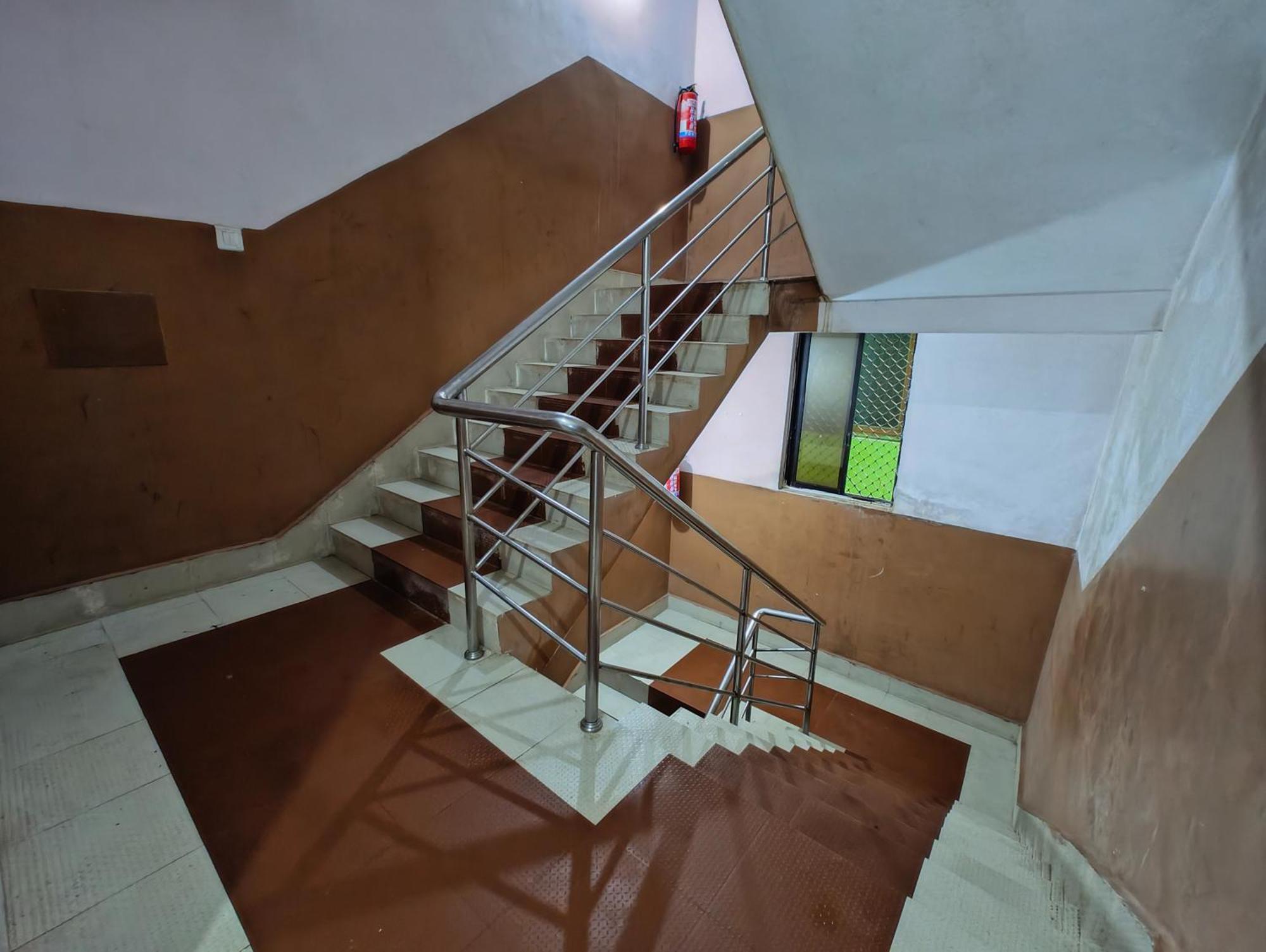 Goroomgo Samrat Palace Puri Near Sea Beach With Parking Facilities - Restaurant Available - Couple Friendly Luaran gambar