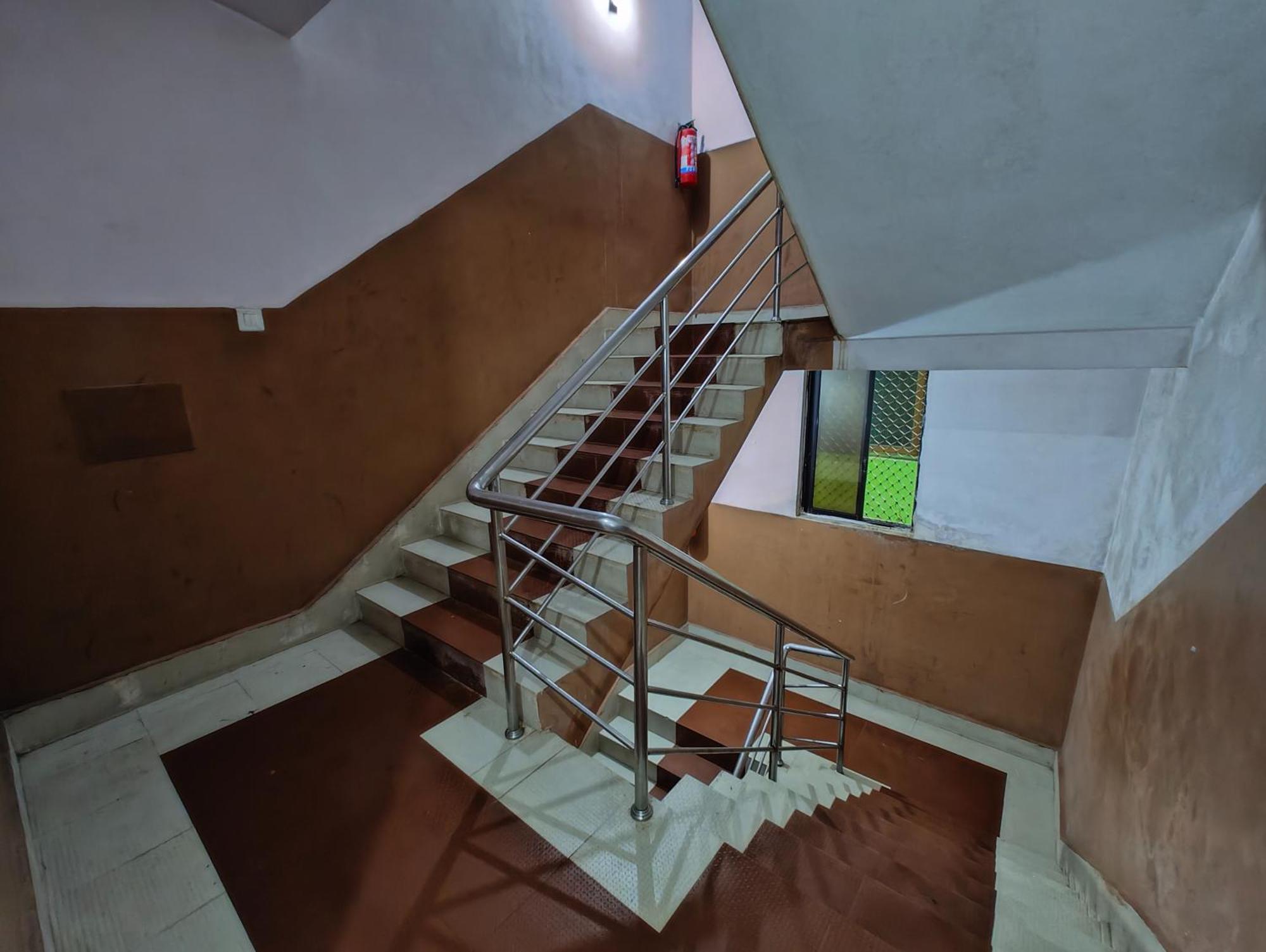 Goroomgo Samrat Palace Puri Near Sea Beach With Parking Facilities - Restaurant Available - Couple Friendly Luaran gambar